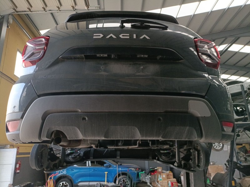 Recambio de paragolpes trasero para dacia duster (hm_) 1.3 tce 130 (hmmf) referencia OEM IAM   