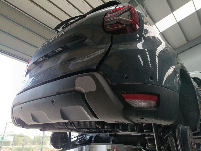 Recambio de paragolpes trasero para dacia duster (hm_) 1.3 tce 130 (hmmf) referencia OEM IAM   