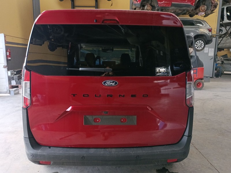ford tourneo combi v769 del año 2024