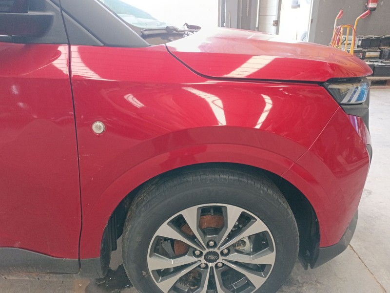 Recambio de aleta delantera derecha para ford tourneo combi v769 referencia OEM IAM   