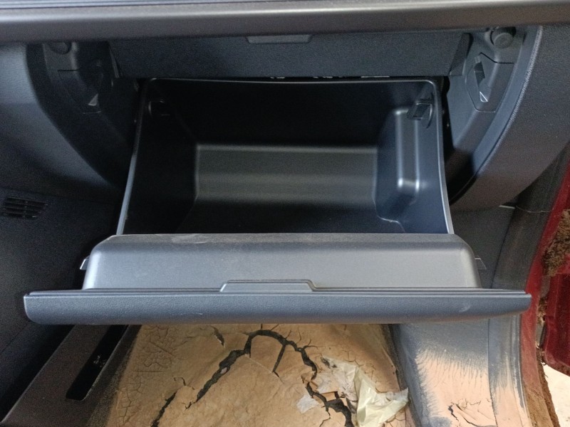 Recambio de guantera para ford tourneo combi v769 referencia OEM IAM   