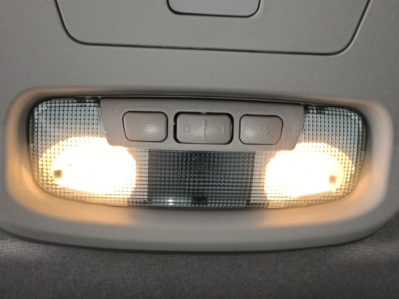 Recambio de luz interior para ford tourneo combi v769 referencia OEM IAM   