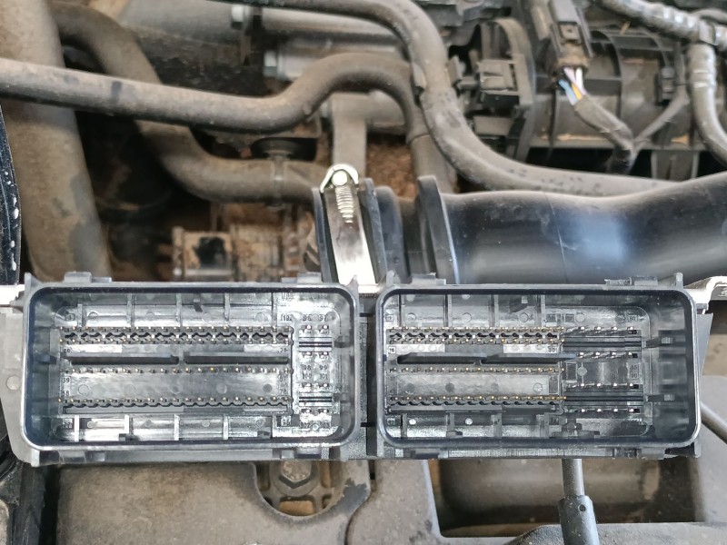Recambio de centralita motor uce para ford tourneo combi v769 referencia OEM IAM   