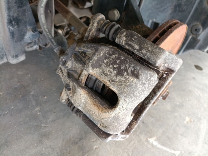 Recambio de pinza freno delantera izquierda para renault captur i (j5_, h5_) 0.9 tce 90 referencia OEM IAM   