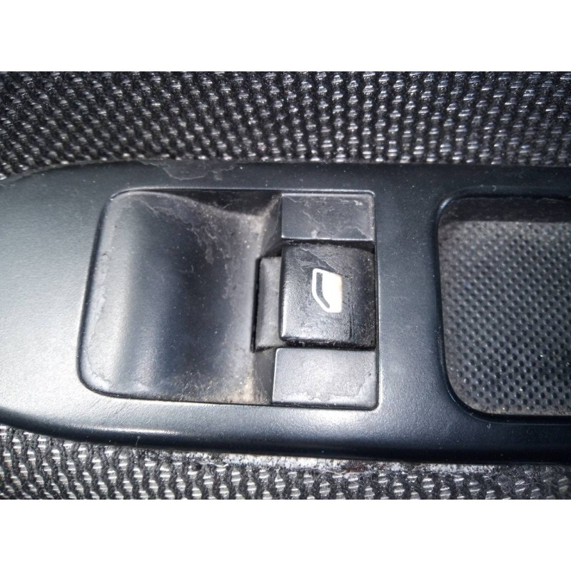 Recambio de mando elevalunas delantero derecho para peugeot 207 premium referencia OEM IAM   