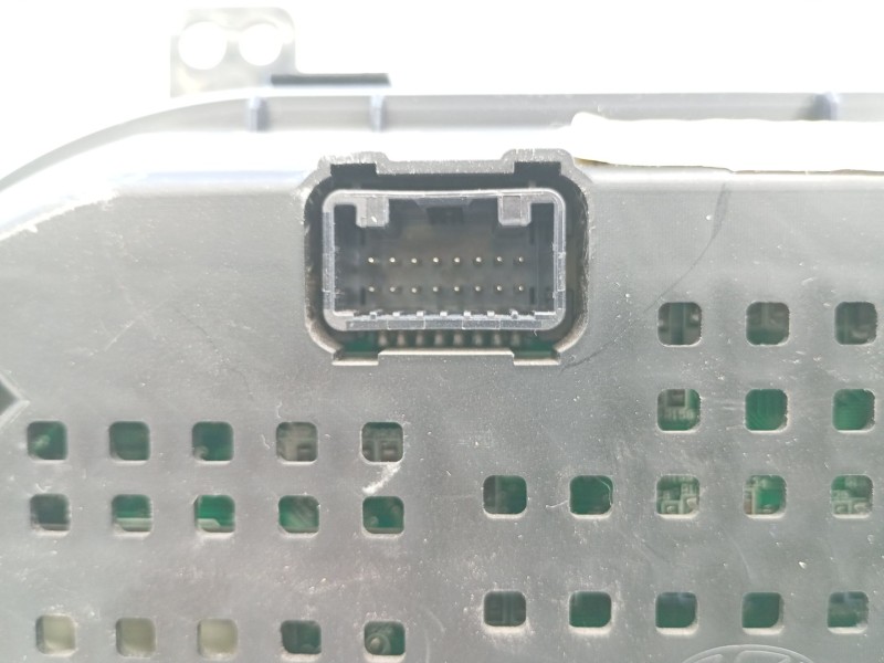 Recambio de cuadro instrumentos para hyundai ix35 (lm, el, elh) 1.7 crdi referencia OEM IAM 940032Y310  
