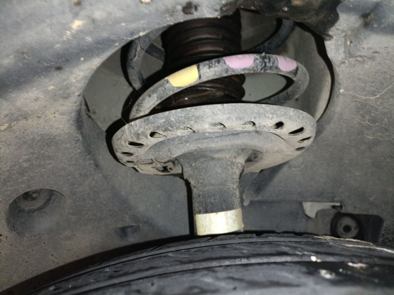 Recambio de amortiguador delantero derecho para renault captur i (j5_, h5_) 1.5 dci 90 referencia OEM IAM   