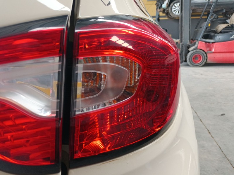 Recambio de piloto trasero derecho para renault captur i (j5_, h5_) 1.5 dci 90 referencia OEM IAM   