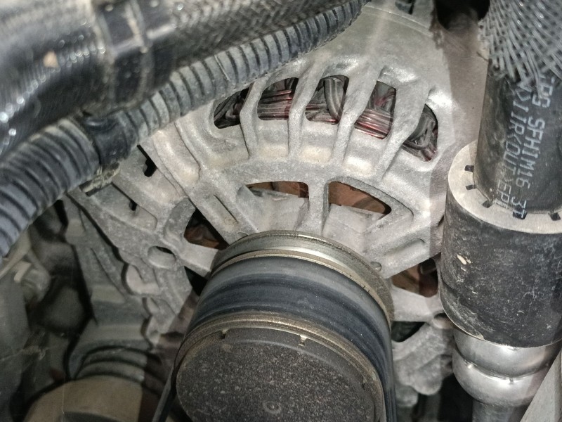 Recambio de alternador para renault captur i (j5_, h5_) 1.5 dci 90 referencia OEM IAM   