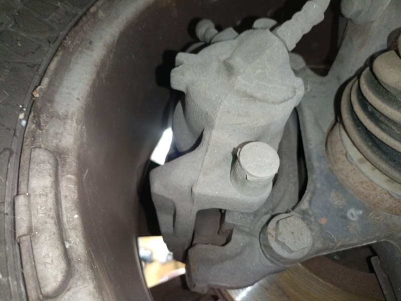 Recambio de pinza freno delantera derecha para renault captur i (j5_, h5_) 1.5 dci 90 referencia OEM IAM   