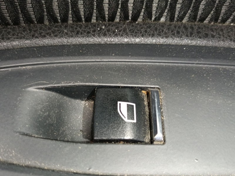 Recambio de mando elevalunas delantero derecho para bmw 1 (f20) 116 d referencia OEM IAM   