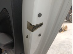 CERRADURA PUERTA TRASERA DERECHA 