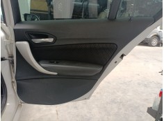 GUARNECIDO PUERTA TRASERA DERECHA 