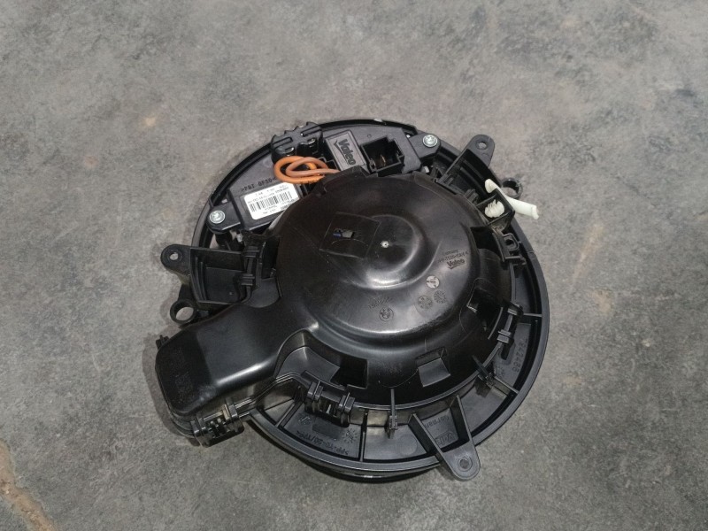 Recambio de ventilador calefaccion para bmw 1 (f20) 116 d referencia OEM IAM T942466  