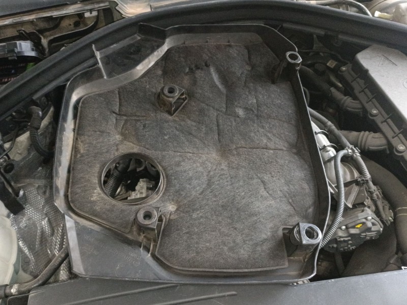 Recambio de tapa motor para bmw 1 (f20) 116 d referencia OEM IAM   