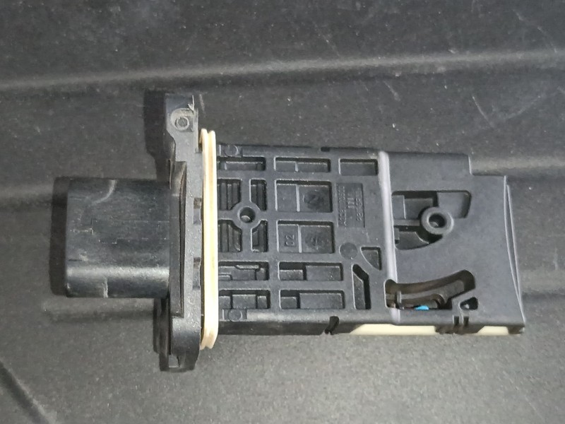 Recambio de caudalimetro para bmw 1 (f20) 116 d referencia OEM IAM 8570107 5WK98505 