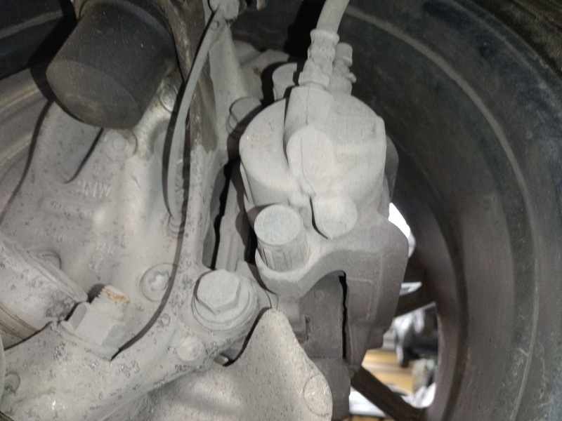 Recambio de pinza freno delantera derecha para bmw 1 (f20) 116 d referencia OEM IAM   