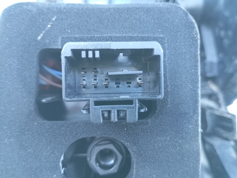 Recambio de piloto trasero izquierdo para volkswagen t-cross (c11, d31) 1.0 tsi referencia OEM IAM 2GM945095F  