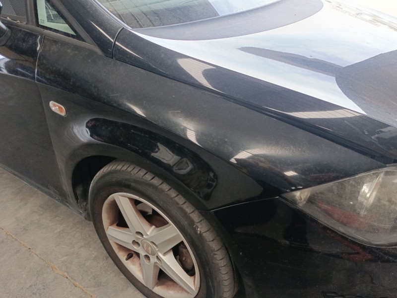 Recambio de aleta delantera derecha para seat leon (1p1) 1.9 tdi referencia OEM IAM   