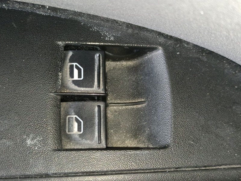 Recambio de mando elevalunas delantero izquierdo para seat leon (1p1) 1.9 tdi referencia OEM IAM   