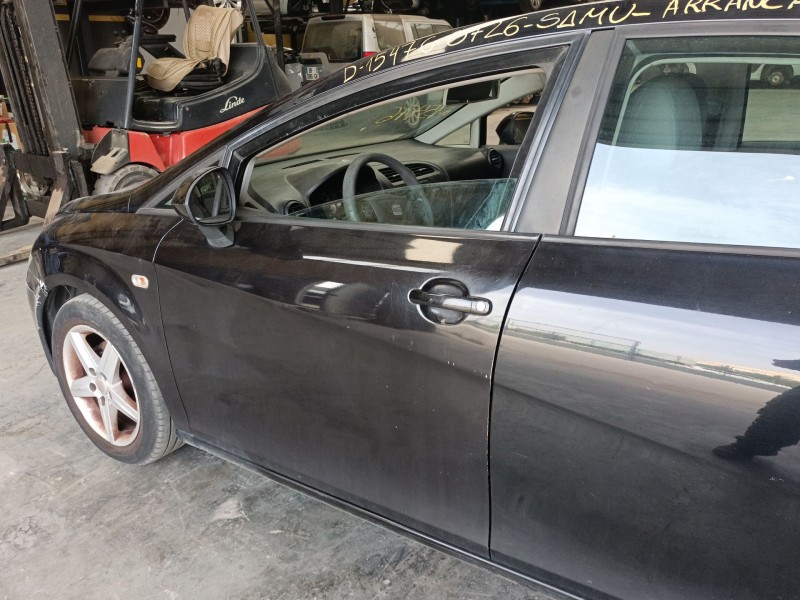 Recambio de puerta delantera izquierda para seat leon (1p1) 1.9 tdi referencia OEM IAM   