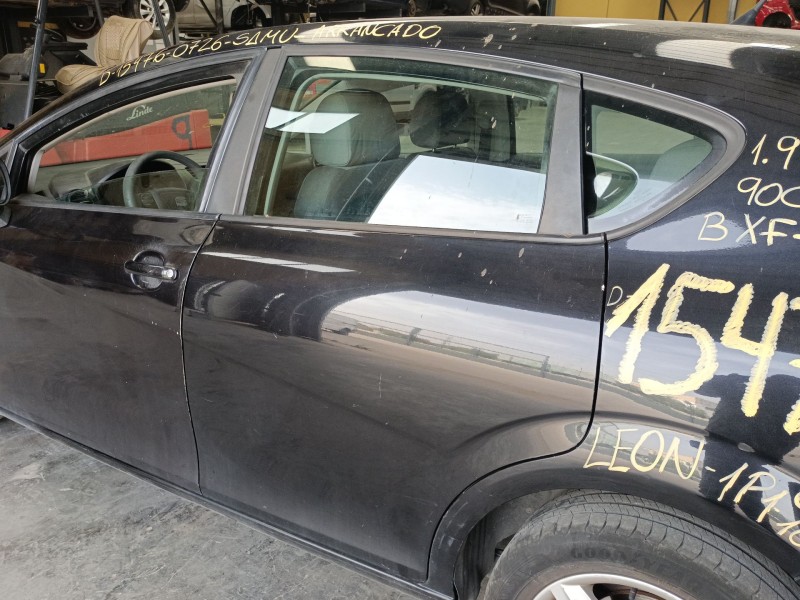 Recambio de puerta trasera izquierda para seat leon (1p1) 1.9 tdi referencia OEM IAM   