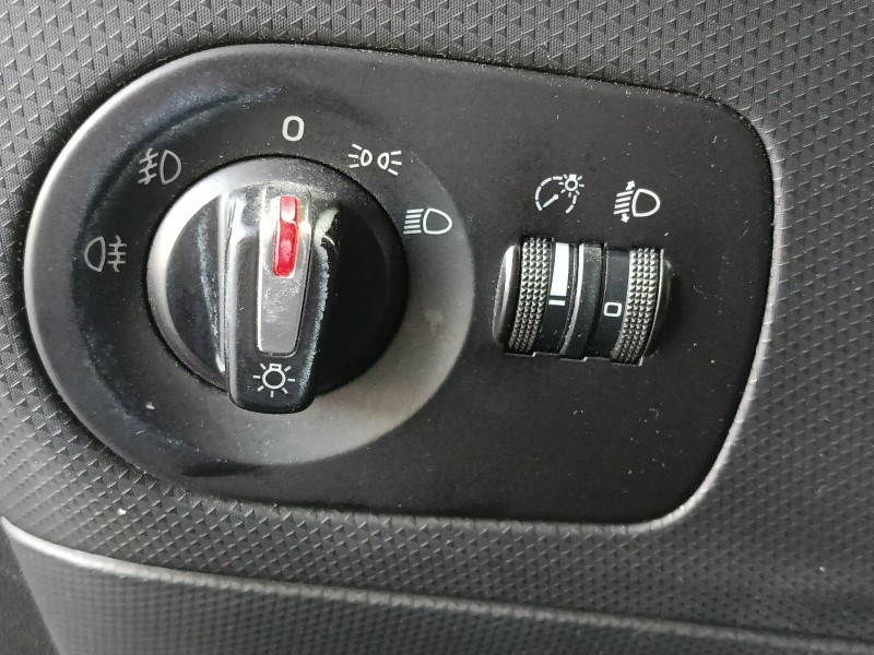 Recambio de mando luces para seat leon (1p1) 1.9 tdi referencia OEM IAM   