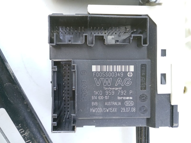 Recambio de elevalunas delantero derecho para volkswagen passat cc passat cc referencia OEM IAM 1K0959792P  