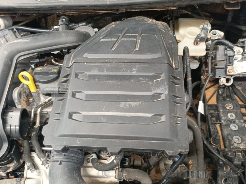 Recambio de filtro aire para seat arona (kj7, kjp) 1.0 tsi referencia OEM IAM   