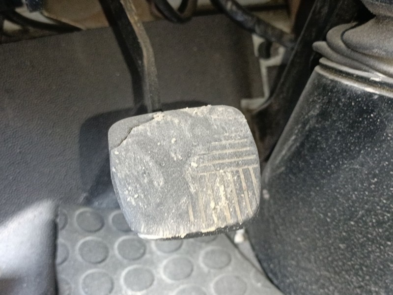 Recambio de pedal embrague para renault trucks referencia OEM IAM   