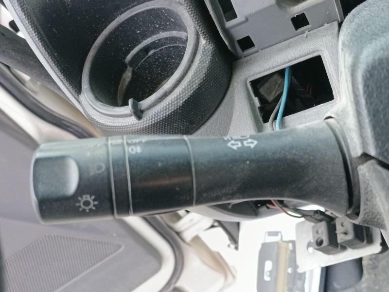 Recambio de mando intermitentes para renault trucks referencia OEM IAM   