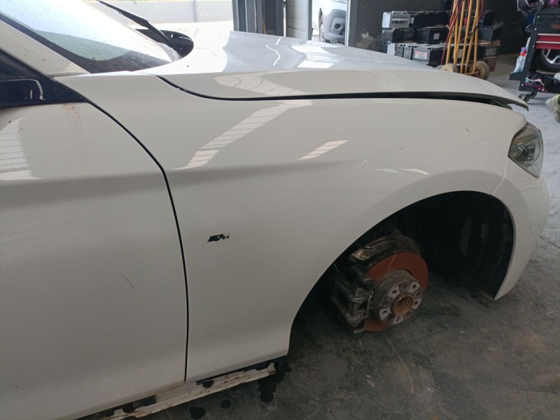 Recambio de aleta delantera derecha para bmw 1 (f20) 118 d referencia OEM IAM   