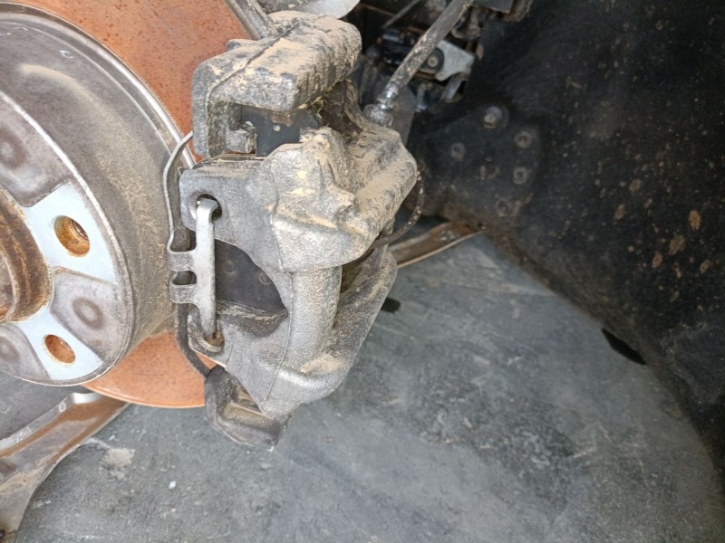 Recambio de pinza freno delantera izquierda para bmw 1 (f20) 118 d referencia OEM IAM   