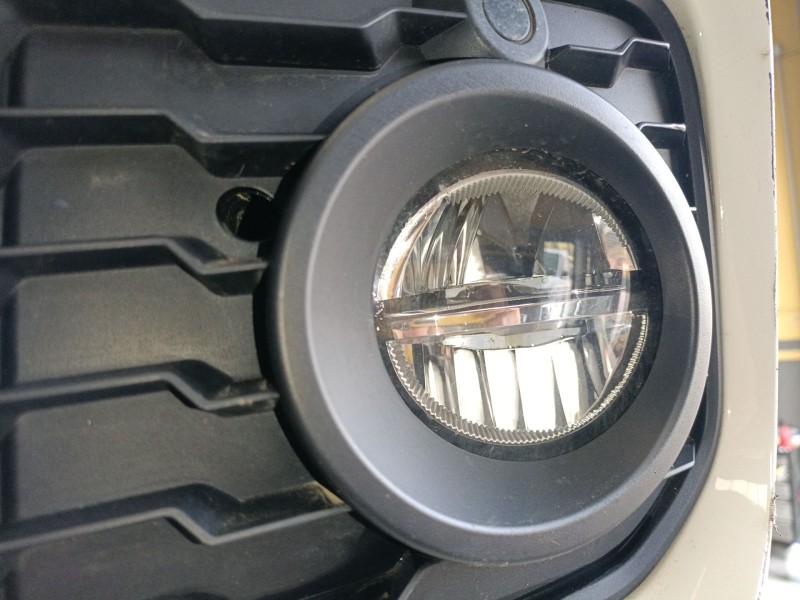 Recambio de faro antiniebla izquierdo para bmw 1 (f20) 118 d referencia OEM IAM   