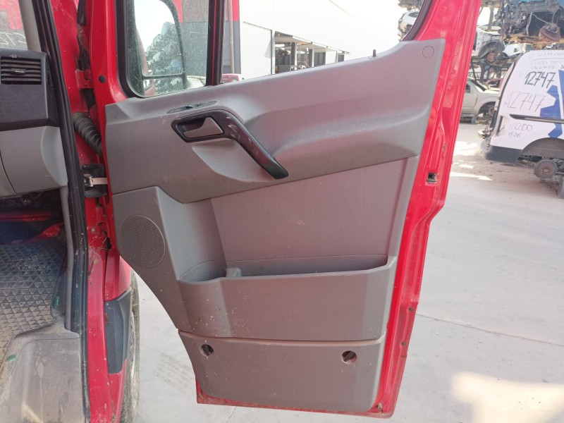 Recambio de guarnecido puerta delantera derecha para volkswagen crafter 30-50 furgoneta (2e_) 2.0 tdi referencia OEM IAM   