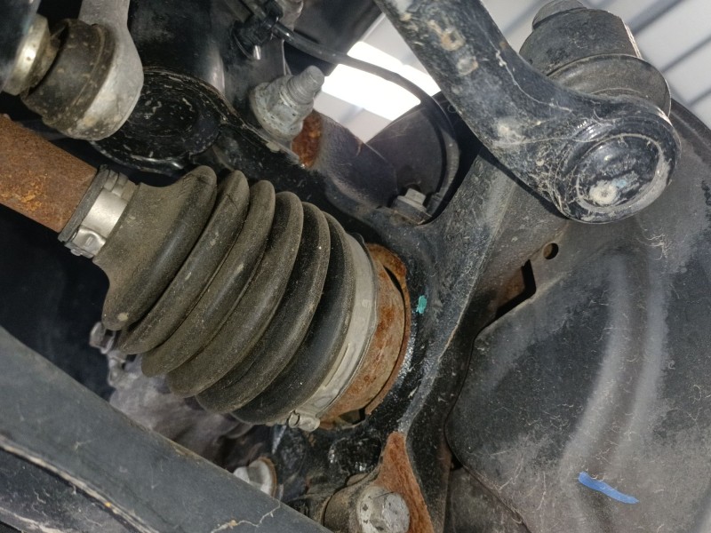 Recambio de mangueta delantera derecha para ford fiesta vi (cb1, ccn) 1.25 referencia OEM IAM   