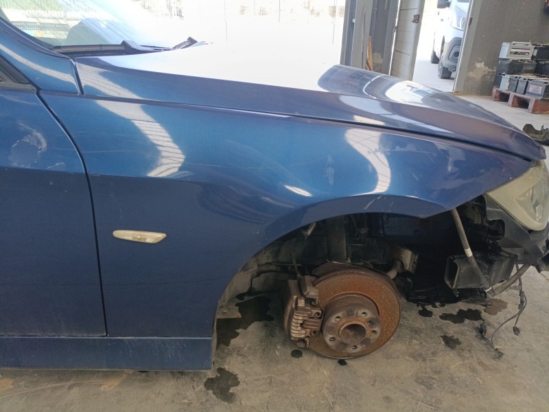 Recambio de aleta delantera derecha para bmw 3 (e90) 320 d referencia OEM IAM   