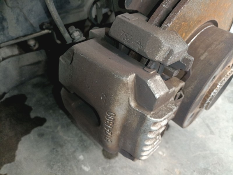 Recambio de pinza freno delantera derecha para bmw 3 (e90) 320 d referencia OEM IAM   