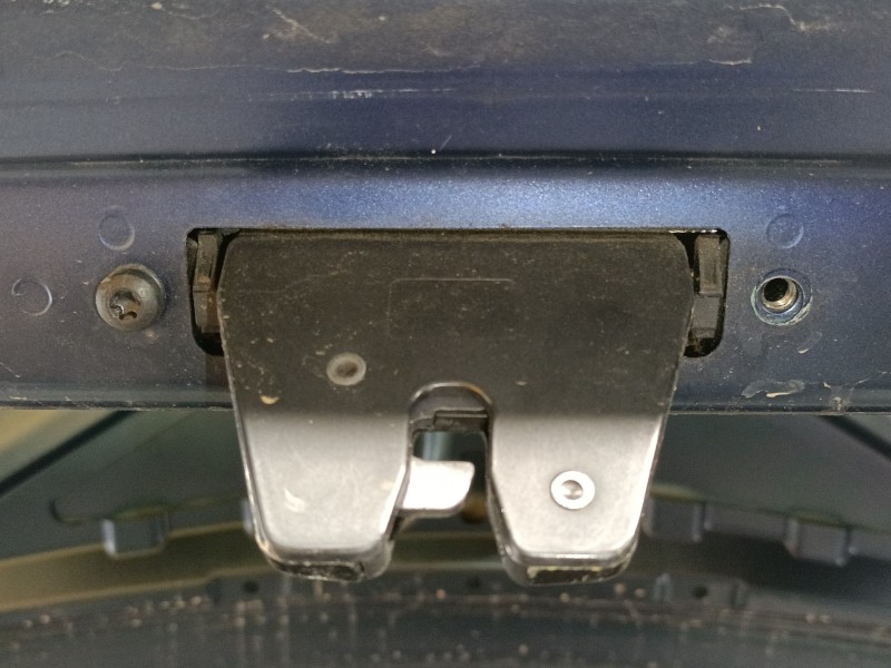 Recambio de cerradura maletero / porton para bmw 3 (e90) 320 d referencia OEM IAM   
