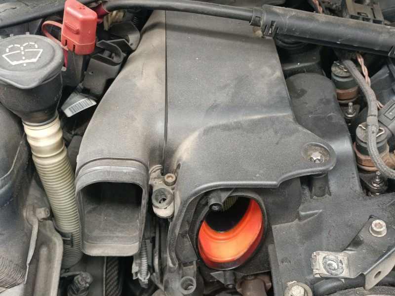 Recambio de filtro aire para bmw 3 (e90) 320 d referencia OEM IAM   