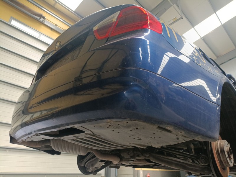 Recambio de paragolpes trasero para bmw 3 (e90) 320 d referencia OEM IAM   