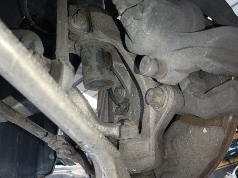 Recambio de mangueta delantera derecha para bmw 3 (e90) 318 i referencia OEM IAM   