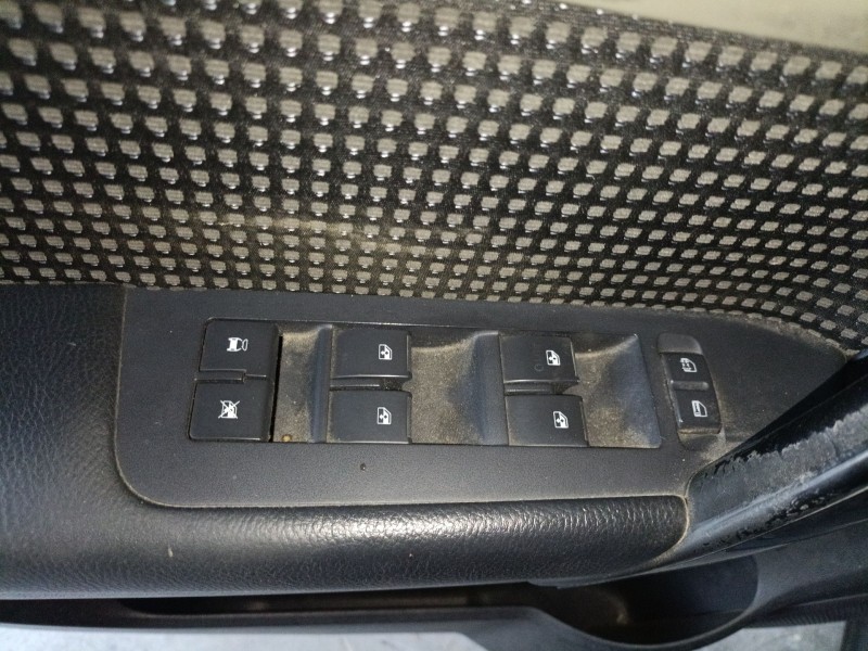 Recambio de mando elevalunas delantero izquierdo para chevrolet captiva (c100, c140) 2.0 d referencia OEM IAM   