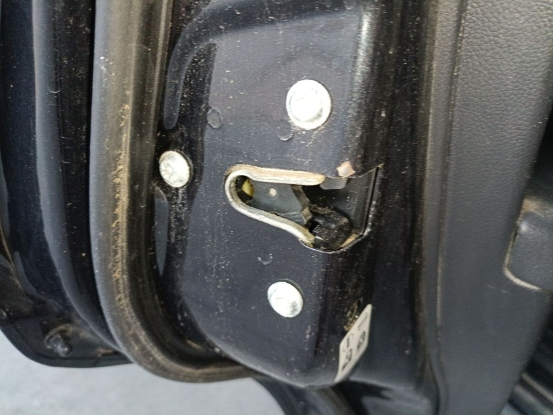 Recambio de cerradura puerta trasera izquierda para chevrolet captiva (c100, c140) 2.0 d referencia OEM IAM   