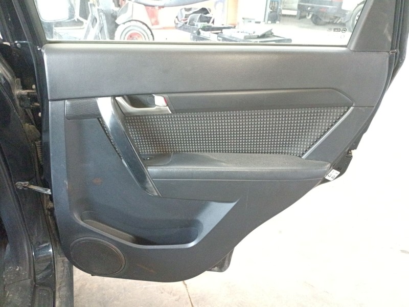 Recambio de guarnecido puerta trasera derecha para chevrolet captiva (c100, c140) 2.0 d referencia OEM IAM   