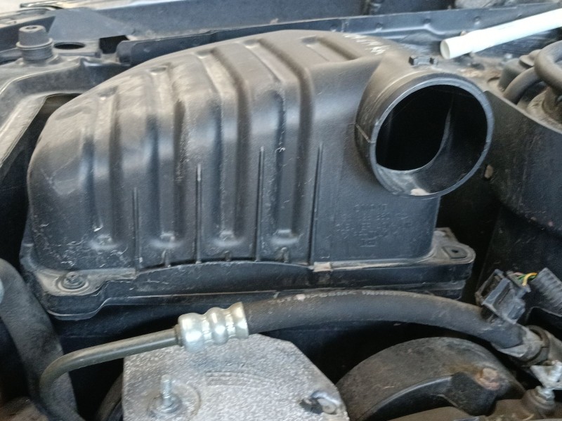 Recambio de filtro aire para chevrolet captiva (c100, c140) 2.0 d referencia OEM IAM   