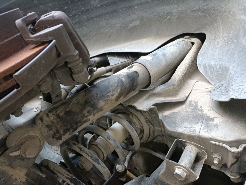 Recambio de amortiguador trasero izquierdo para chevrolet captiva (c100, c140) 2.0 d referencia OEM IAM   