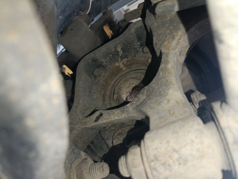 Recambio de mangueta trasera izquierda para chevrolet captiva (c100, c140) 2.0 d referencia OEM IAM   