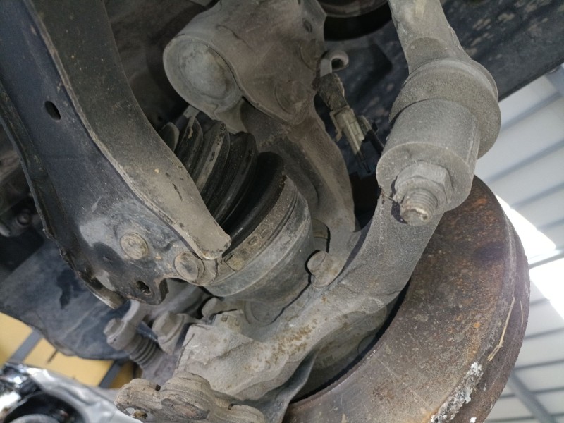 Recambio de mangueta delantera derecha para chevrolet captiva (c100, c140) 2.0 d referencia OEM IAM   