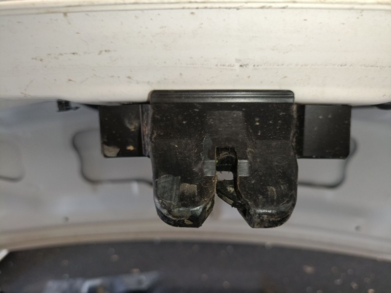 Recambio de cerradura maletero / porton para toyota avensis sedán (_t27_) 2.2 d-4d (adt271_) referencia OEM IAM   